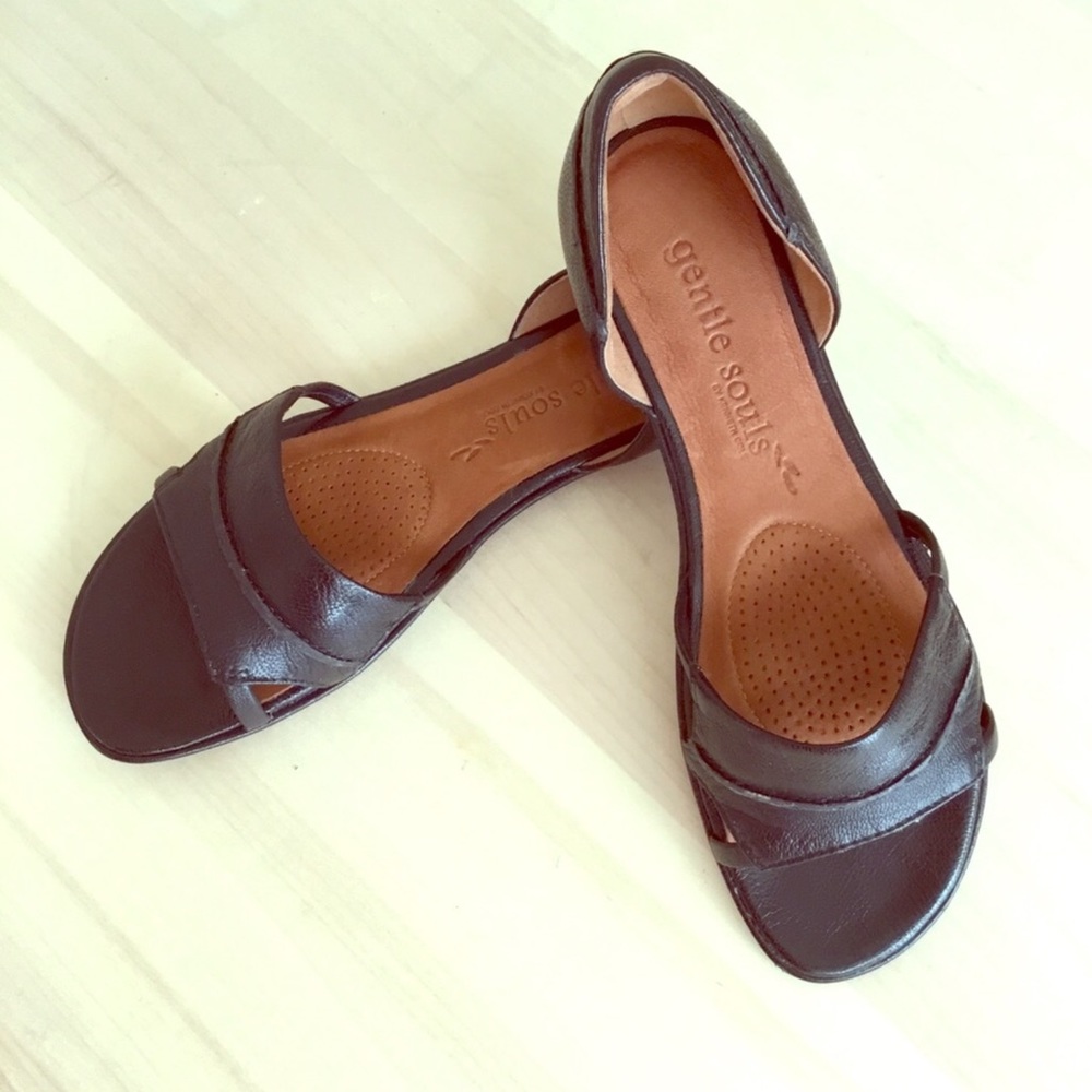 Gentle Souls sandals Size 7